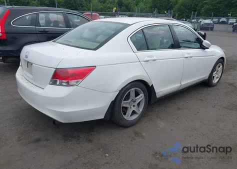 2010 Honda Accord 2.4 Lx z USA, uszkodzony, nr VIN 1HGCP2F3XAA197083